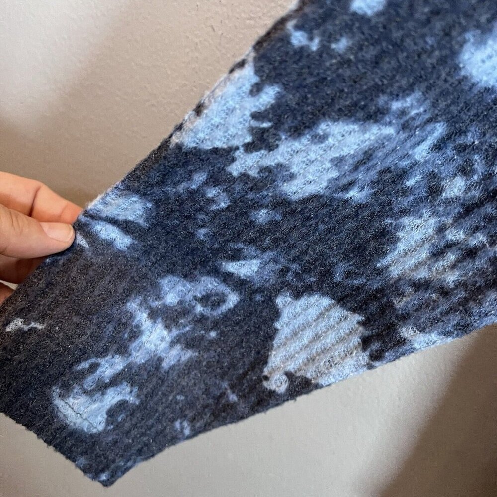 Olivia Sky Tunic Top Women’s Size XL Blue Tie Dye Casual Waffle Knit Lightweight - Picture 3 of 9